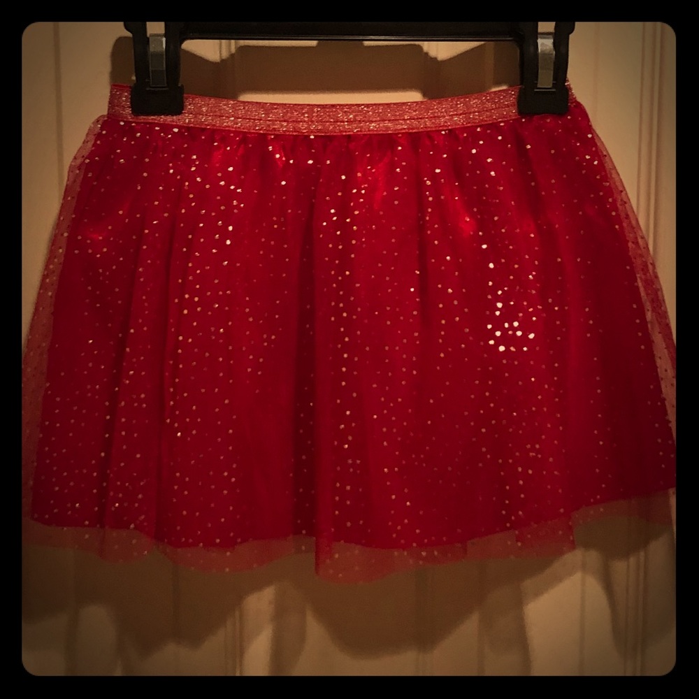 Red sparkly smaller tutu. Size 4-5.
